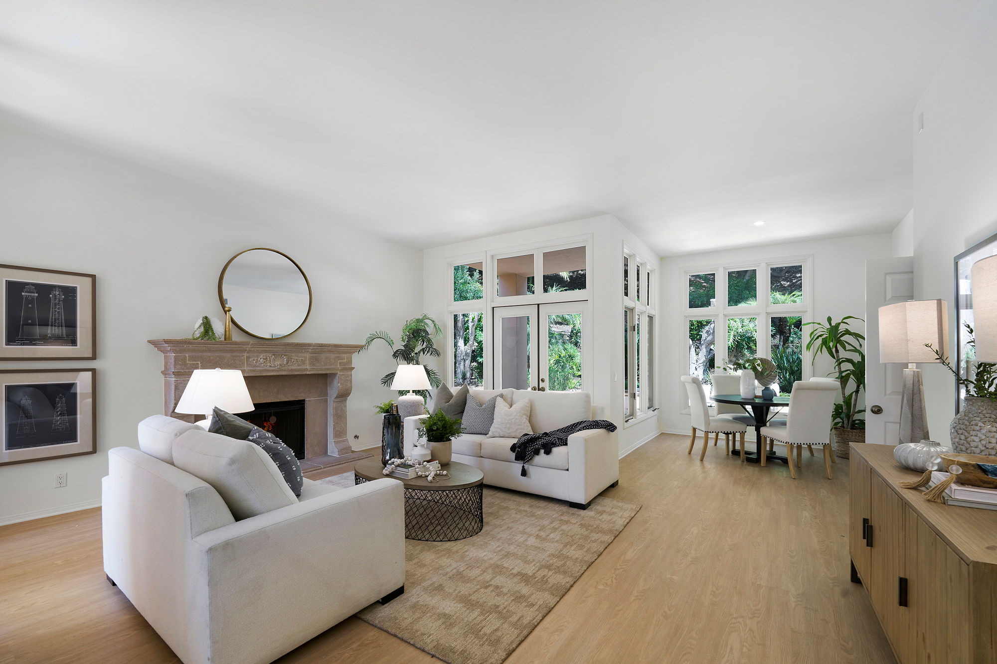 Vacant home staging Del Mar Caminito Carmel living room fireplace