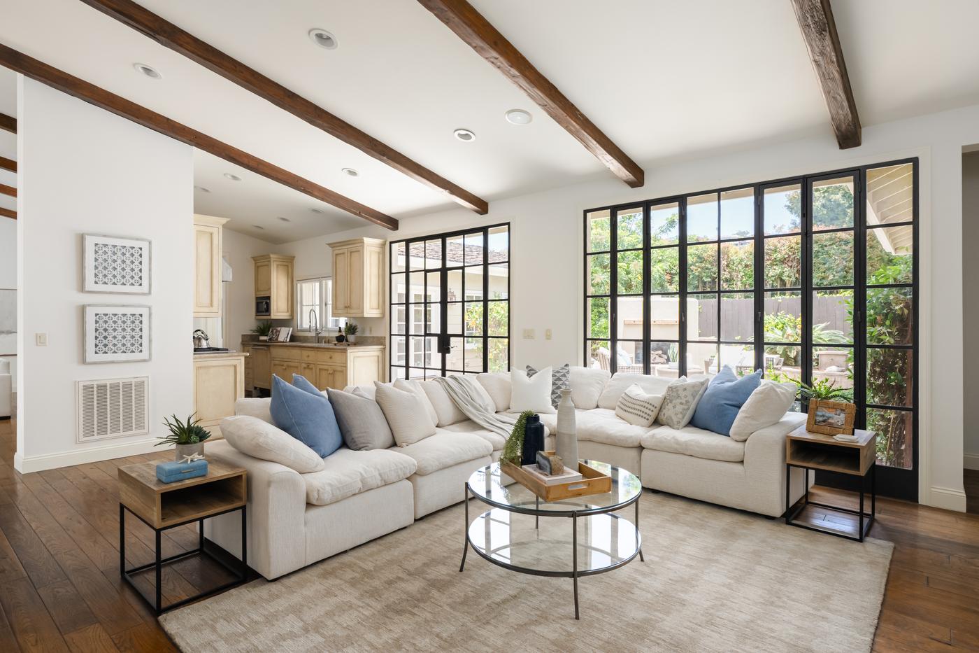La Jolla staged living room
